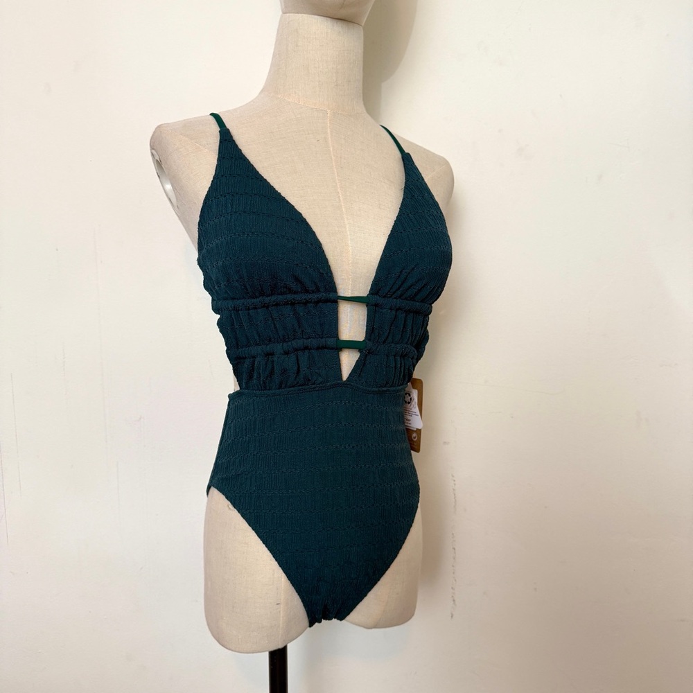 Berlook Dark Green Textured Plunge One-Piece Swimsuit - Picture 8 of 9